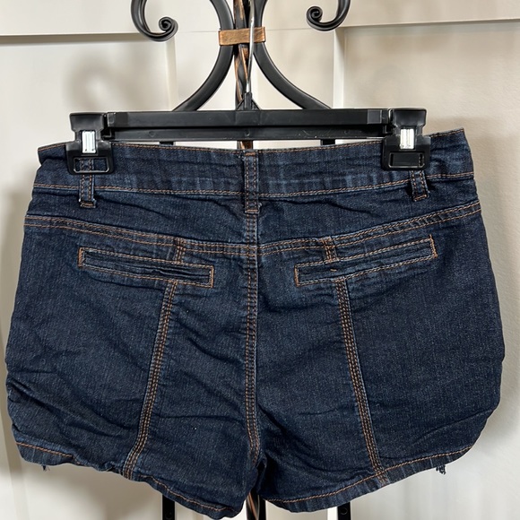 Vintage Cato Women’s side tie Jean shorts - Picture 2 of 3